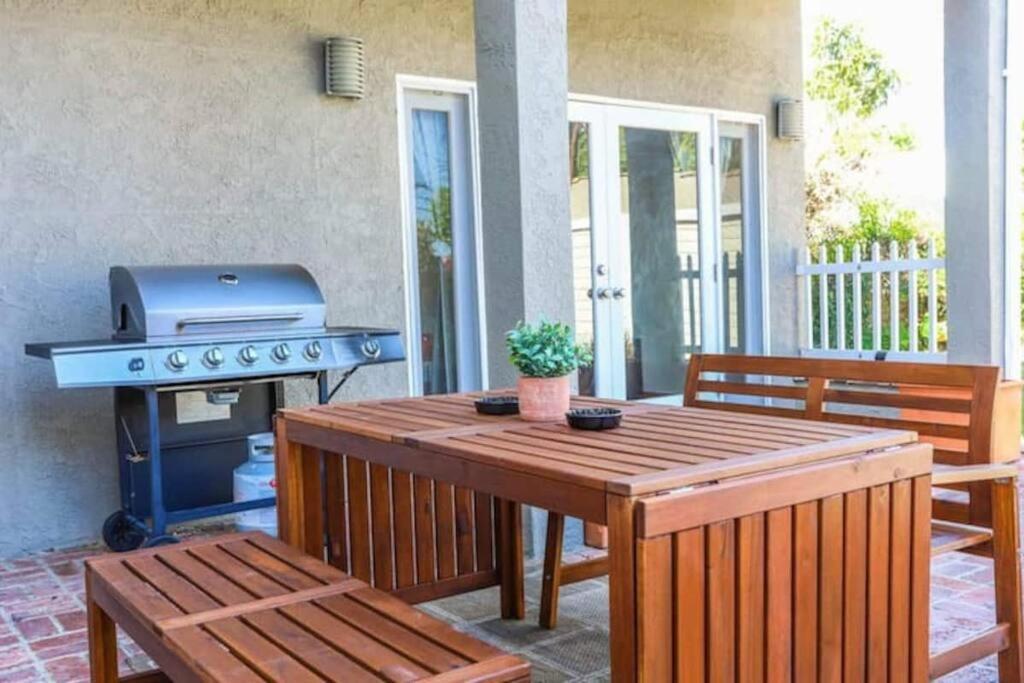 Holiday home Large 5 Br- Beverly Hills Adj *