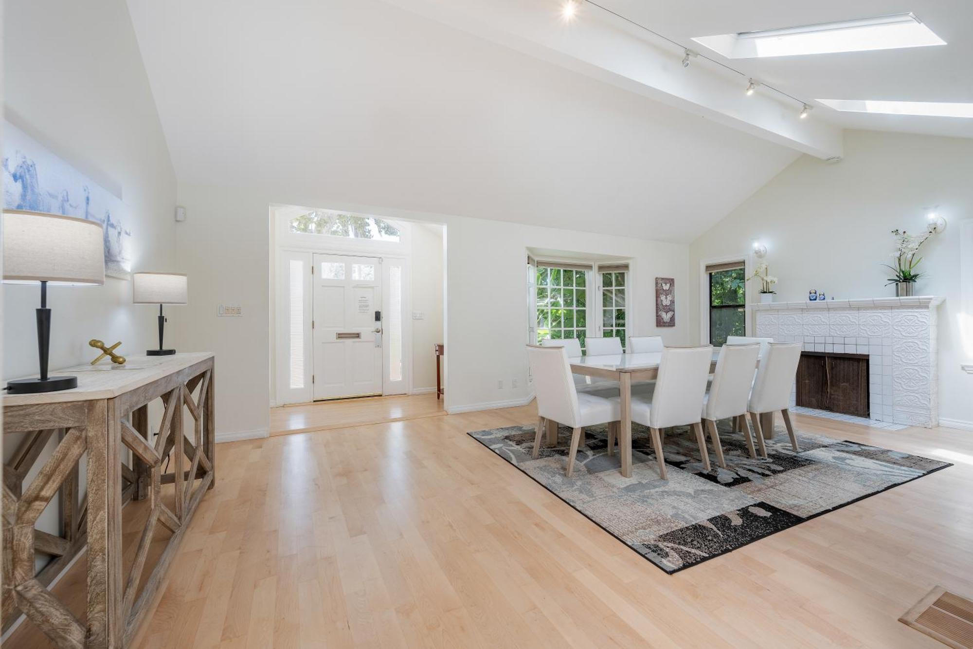 Holiday home Large 5 Br- Beverly Hills Adj *