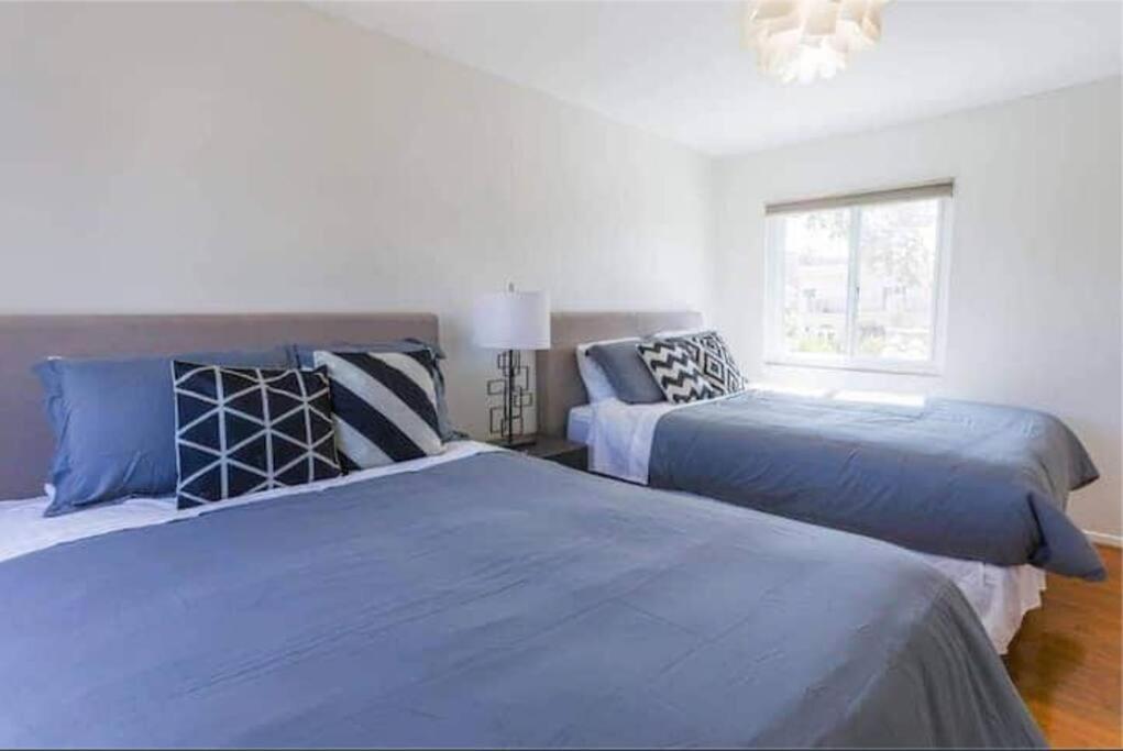 Holiday home Large 5 Br- Beverly Hills Adj Los Angeles