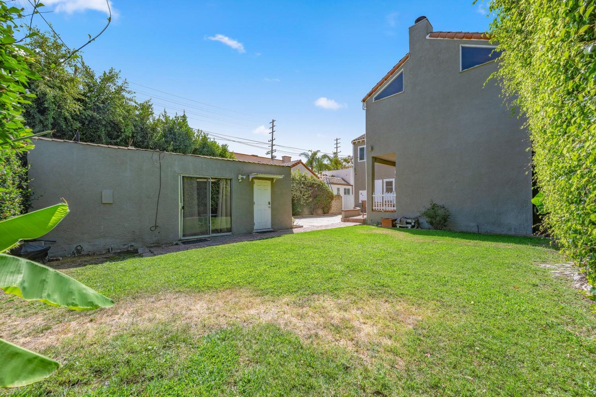 Large 5 Br- Beverly Hills Adj Holiday home *