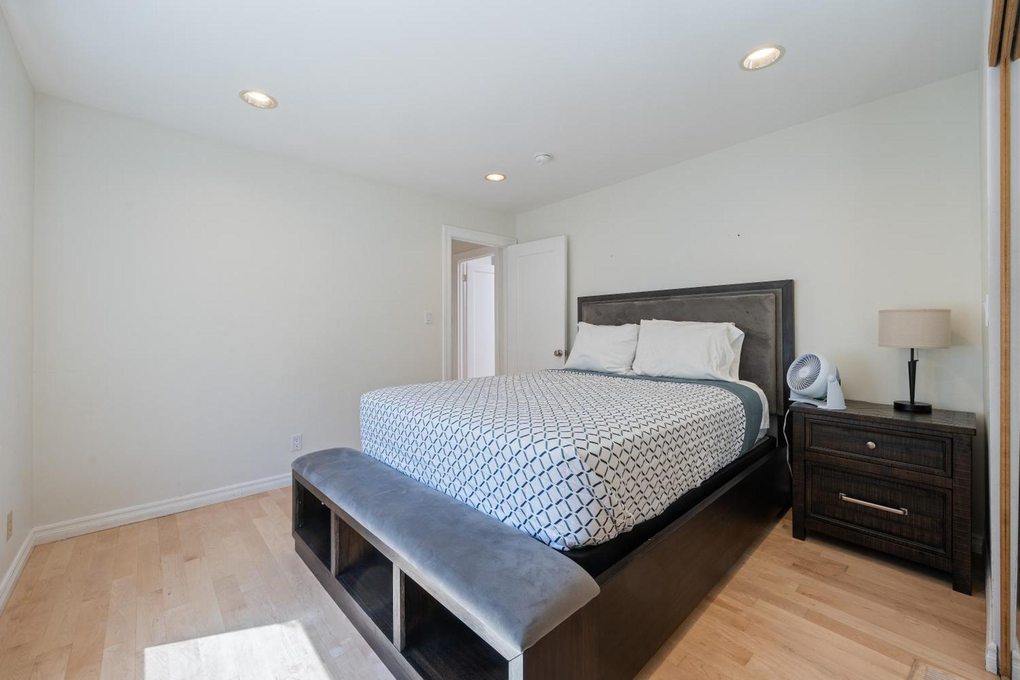 Large 5 Br- Beverly Hills Adj